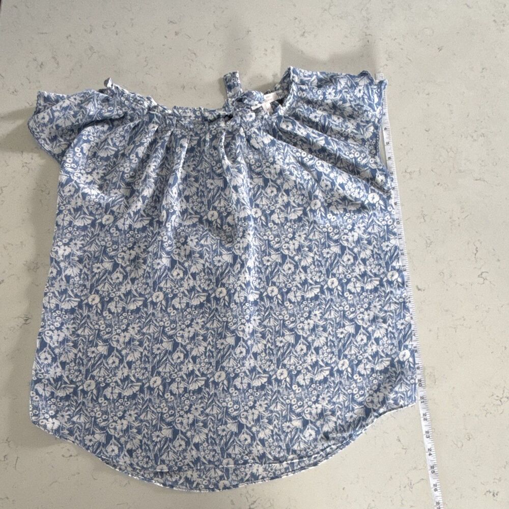 Lauren Conrad LC Size Medium Blue Top